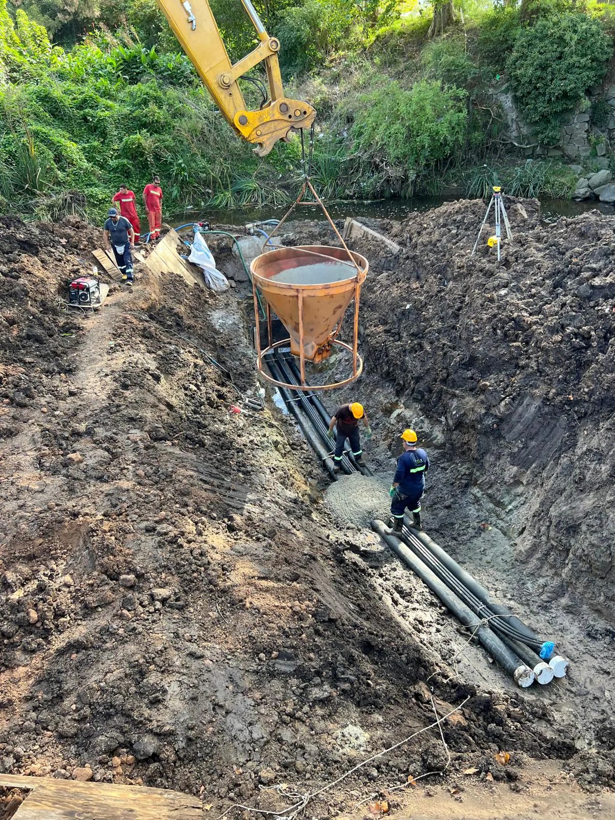 Redes Eléctricas de Baja, Media y Alta Tensión — Tendanix S.A.